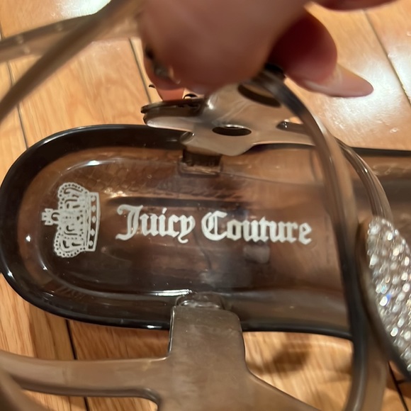 JUICY COUTURE SANDALS - Picture 4 of 4